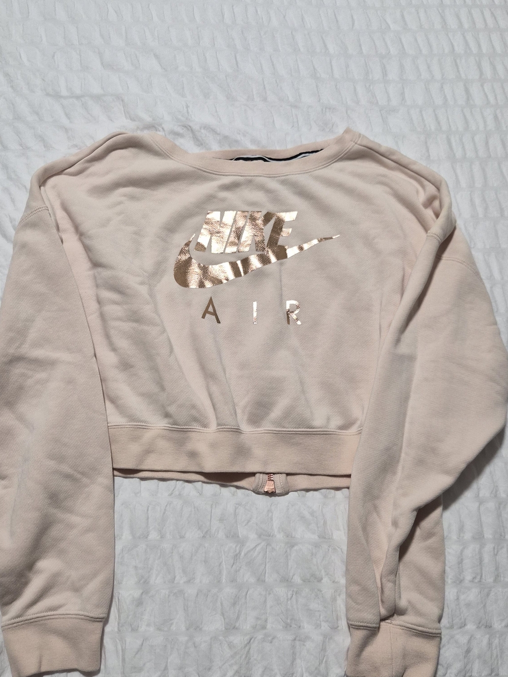 Nike Air Women's Cropped Sweatshirt in Blush with Metallic Logo